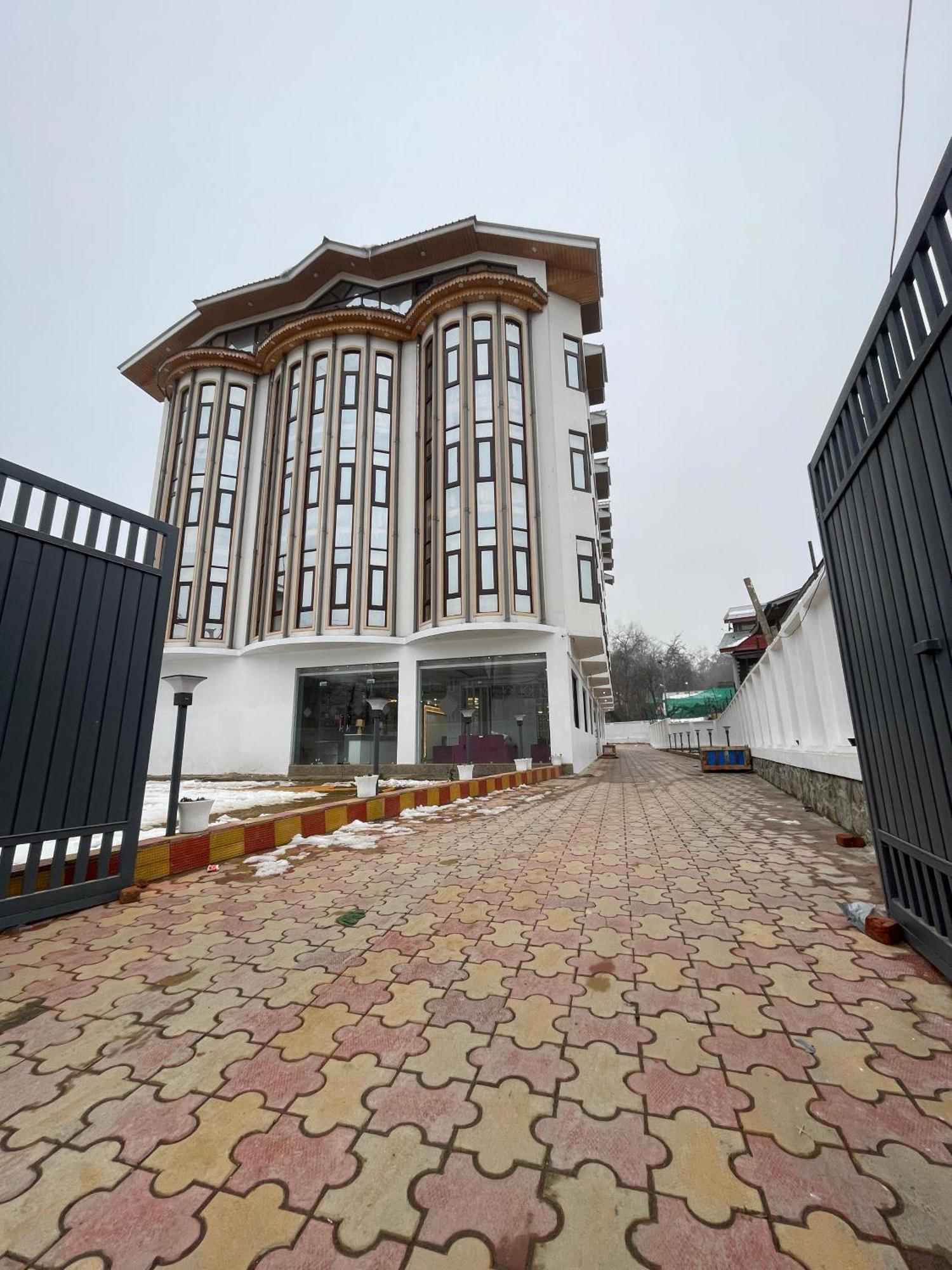 Hotel Zoon Dabb Srinagar Airport Kashmir Ngoại thất bức ảnh